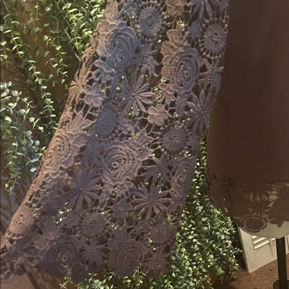 Women’s Top with Crochet Lace Sleeves - Picture 2 of 3